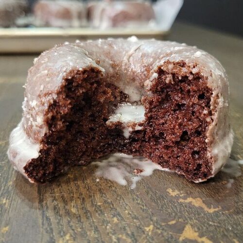 Keto Chocolate Donuts Recipe With Sugar-Free Glaze - Low Carb Yum
