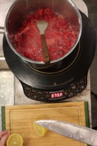 making small batch raspberry jam homemade