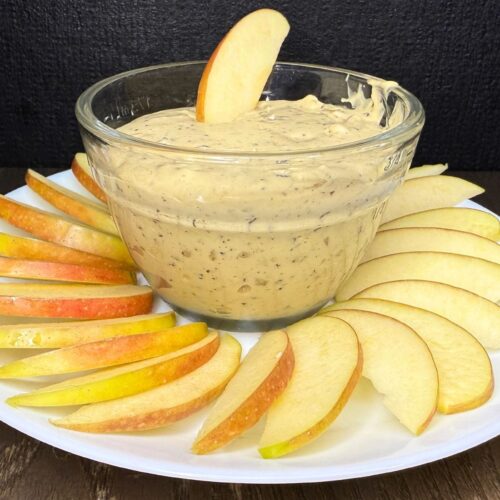sliced apples with toffee dip