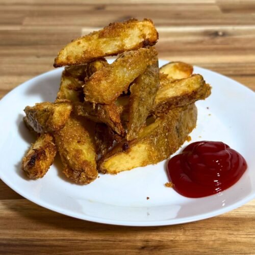 baked crispy potato wedges made with fresh milled flour