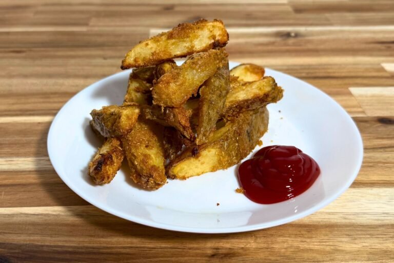 baked crispy potato wedges made with fresh milled flour